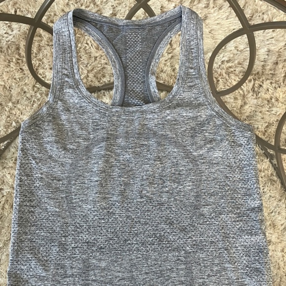 Lululemon Swiftly Heathered Gray Tank‎ Top - Picture 2 of 5
